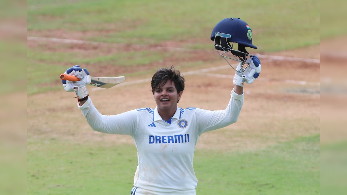 Shafali Verma Makes Fastest-Ever Women’s Test Double Century, Smriti Mandhana Misses Out