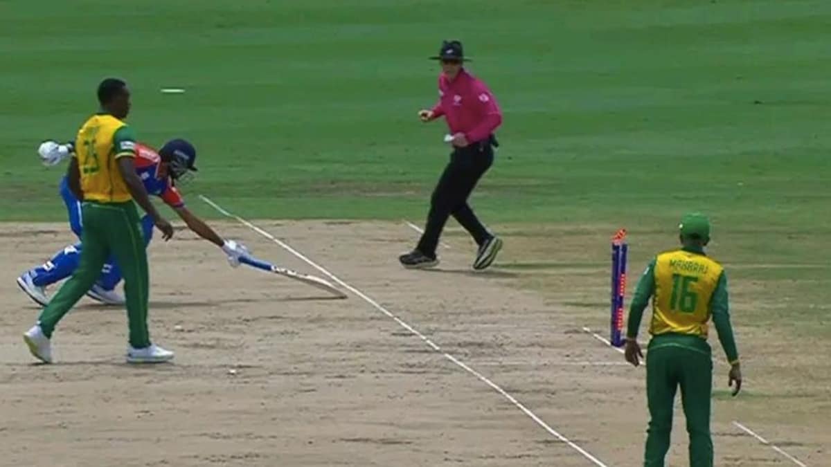 Watch: Axar Patel’s Huge Mistake Results In Run-Out. Rohit Sharma’s Reaction Is Viral