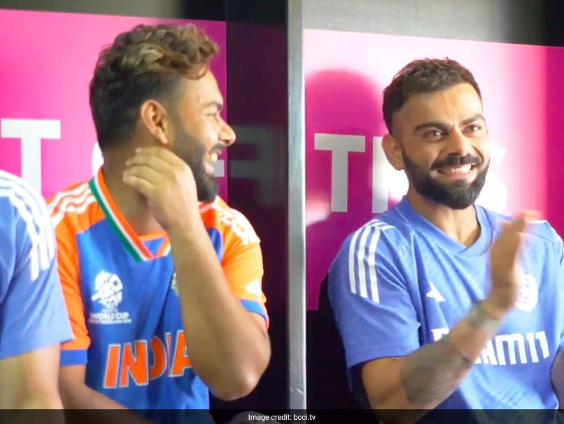 Watch: Virat Kohli Can’t Stop Smiling As RCB Teammate Honours ‘Best Fielder’ Rishabh Pant