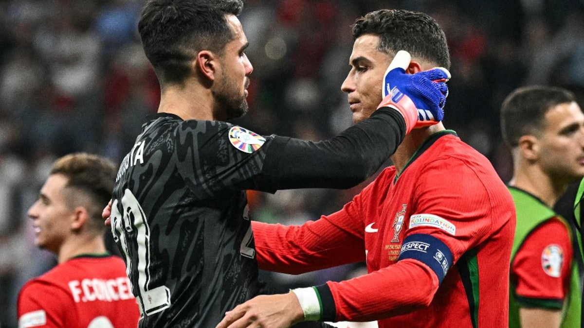 Portugal Goalkeeper Diogo Costa Defends Cristiano Ronaldo After ‘Game Of His Life’ vs Slovenia